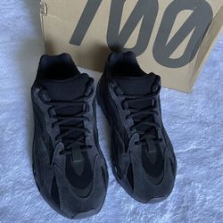 Adidas Yeezy 700 V2 ‘Vanta’ 