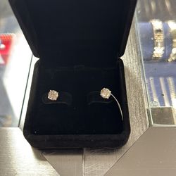14K DIAMONDS DOUBLE STUD EARRINGS