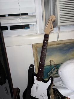 Xbox One Rock Band 4 Fender Stratocaster Wireless Guitar 🎸 Controller