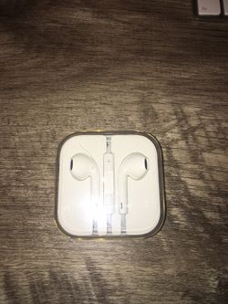 iPhone headphones