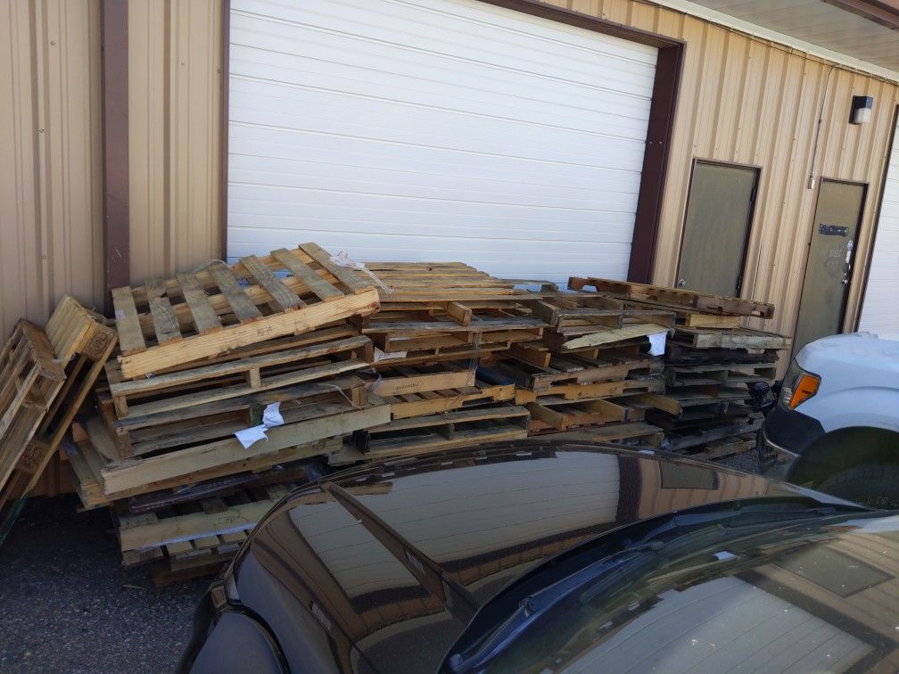 Free Pallets