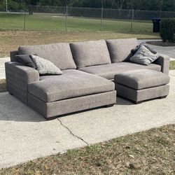 Large Pottery Barn Big Sur Sectional Sofa with Ottoman