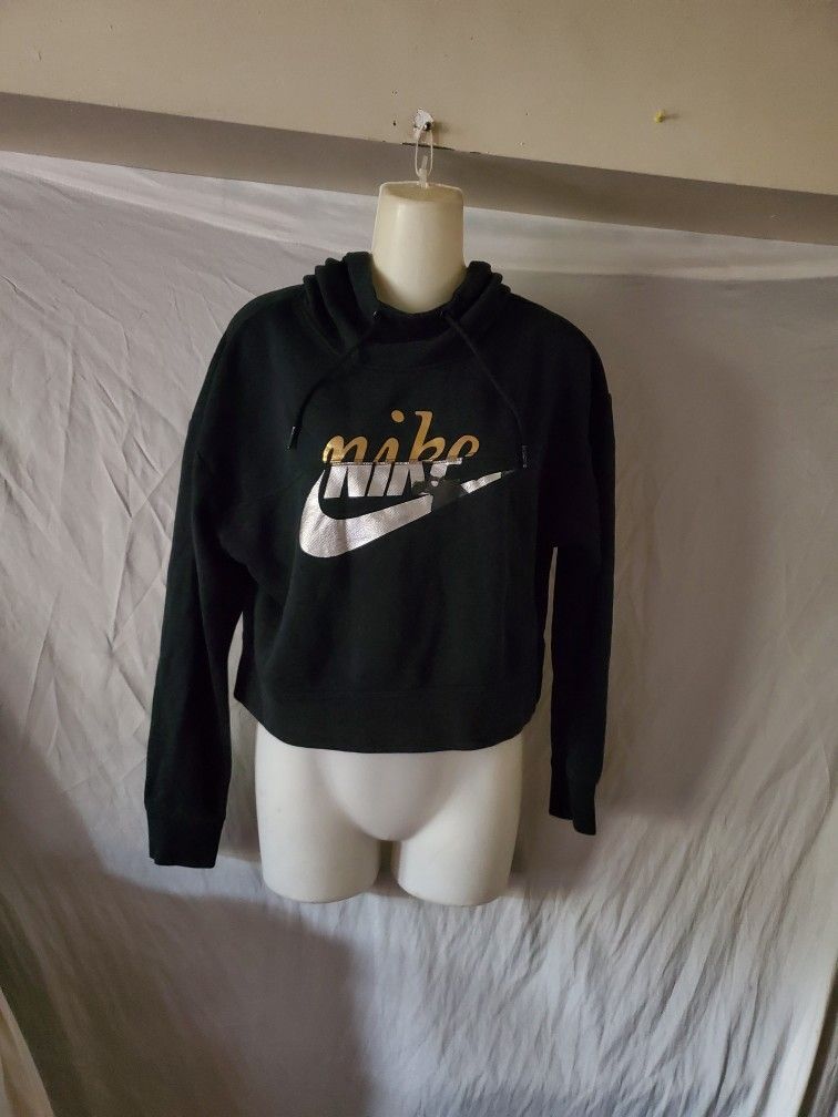 Suera Nike