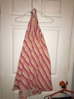 Lots of women’s clothing