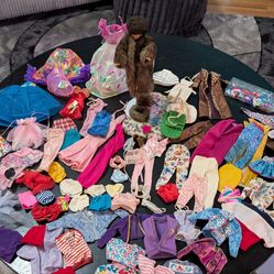 Vintage 1960's Brunette Barbie