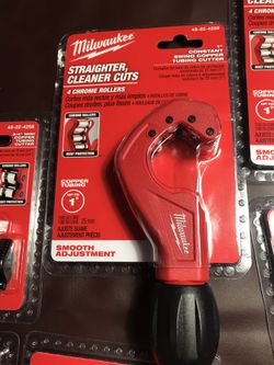 Milwaukee Plumbing Accessories (4) 1” and (4) 3/4” Cutters