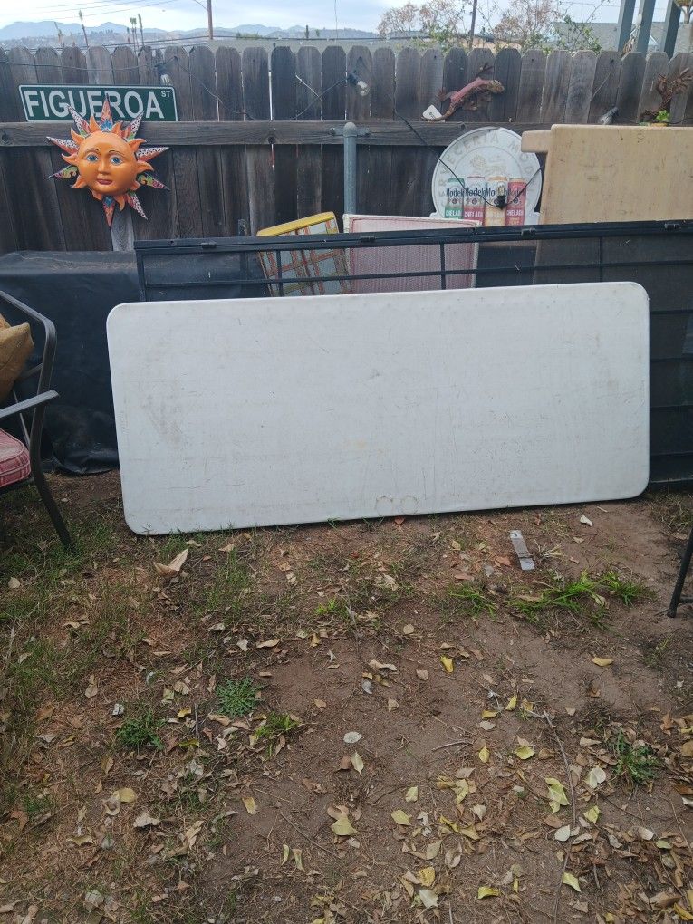 Lifetime 6ft Folding Table