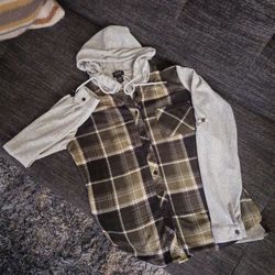 NWOT Justify Shirt/Hoodie.  M.