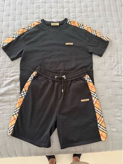 Men’s Burberry outfit Large