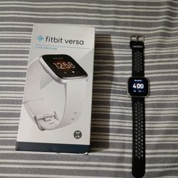 Fitbit Versa Lite Edition - Reloj inteligente, GPS, talla única (correas S y L incluidas)


