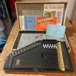 Vintage Oscar Schmidt Autoharp Style No. 73 - Complete Set!