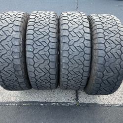 (4) 275/70R18 Nitto Recon Grappler A/T