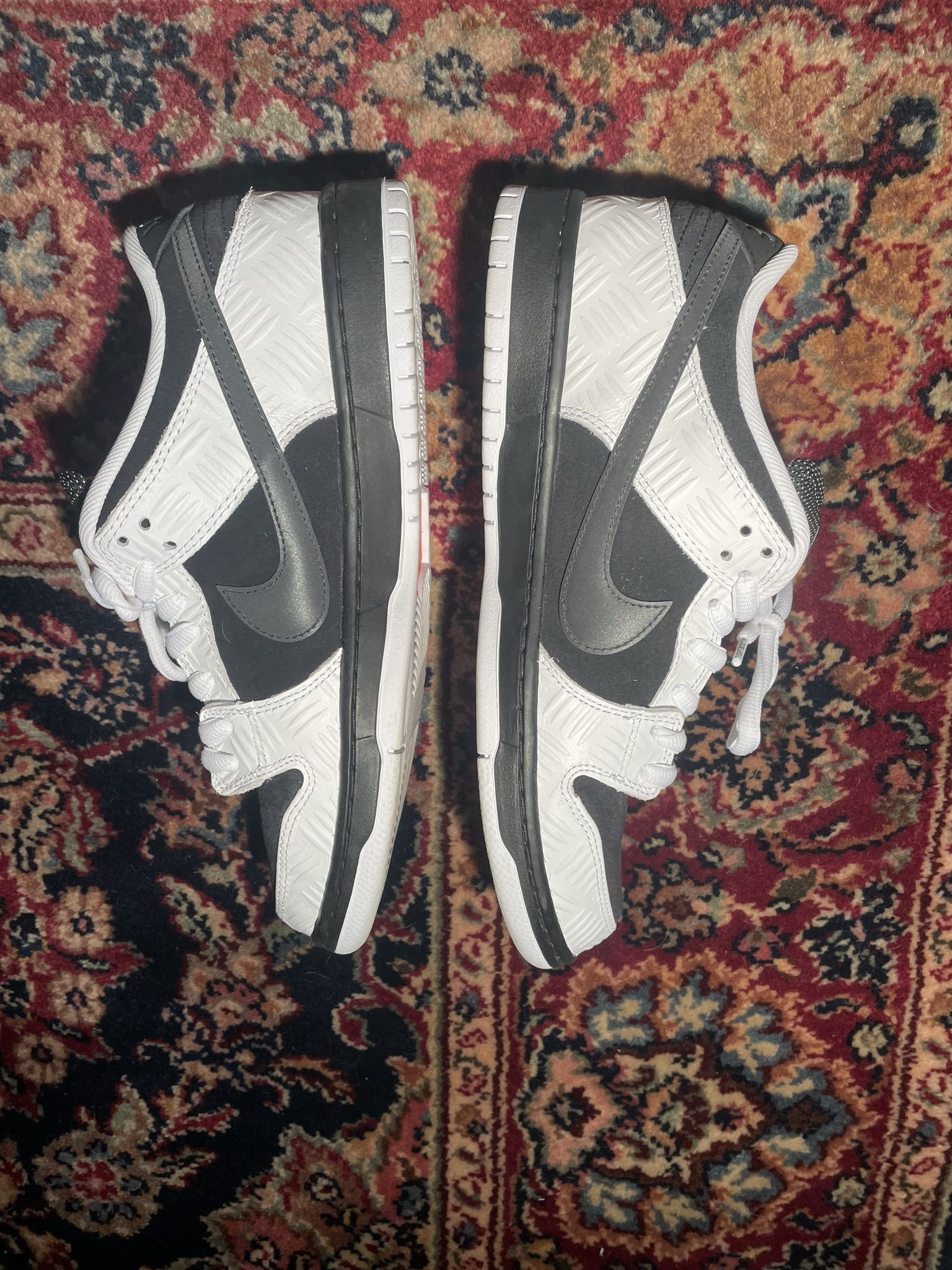 Nike Dunk Low Tightbooth