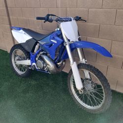 YZ 250 WITH TITLE 