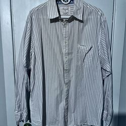 👔🔥 MEN’S WHITE & BLUE LONG-SLEEVE BUTTON-DOWN SHIRT – SIZE XL – AUTHENTIC QUALITY 🔥👔