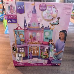 Disney Princess Magical Adventures Castle