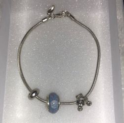 Silver bracelet w/ 3 Silver Charms 6in