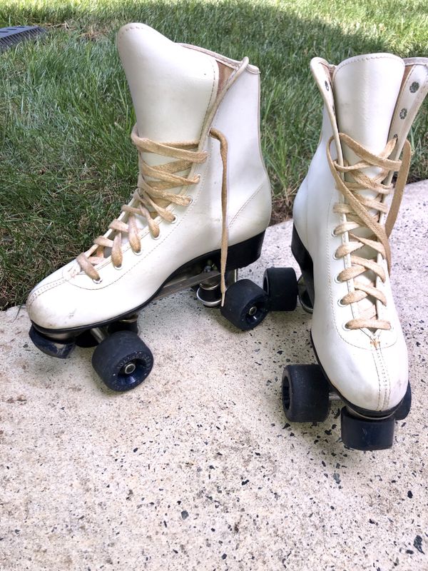 Vintage Roller Skates (size 9) for Sale in Huntersville, NC OfferUp
