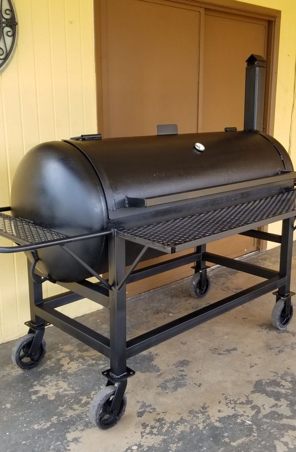 Heavy duty bbq grill for Sale in Orlando, FL OfferUp
