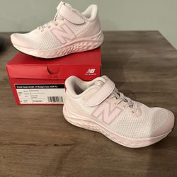 New Balance Girls Shoe Size 11