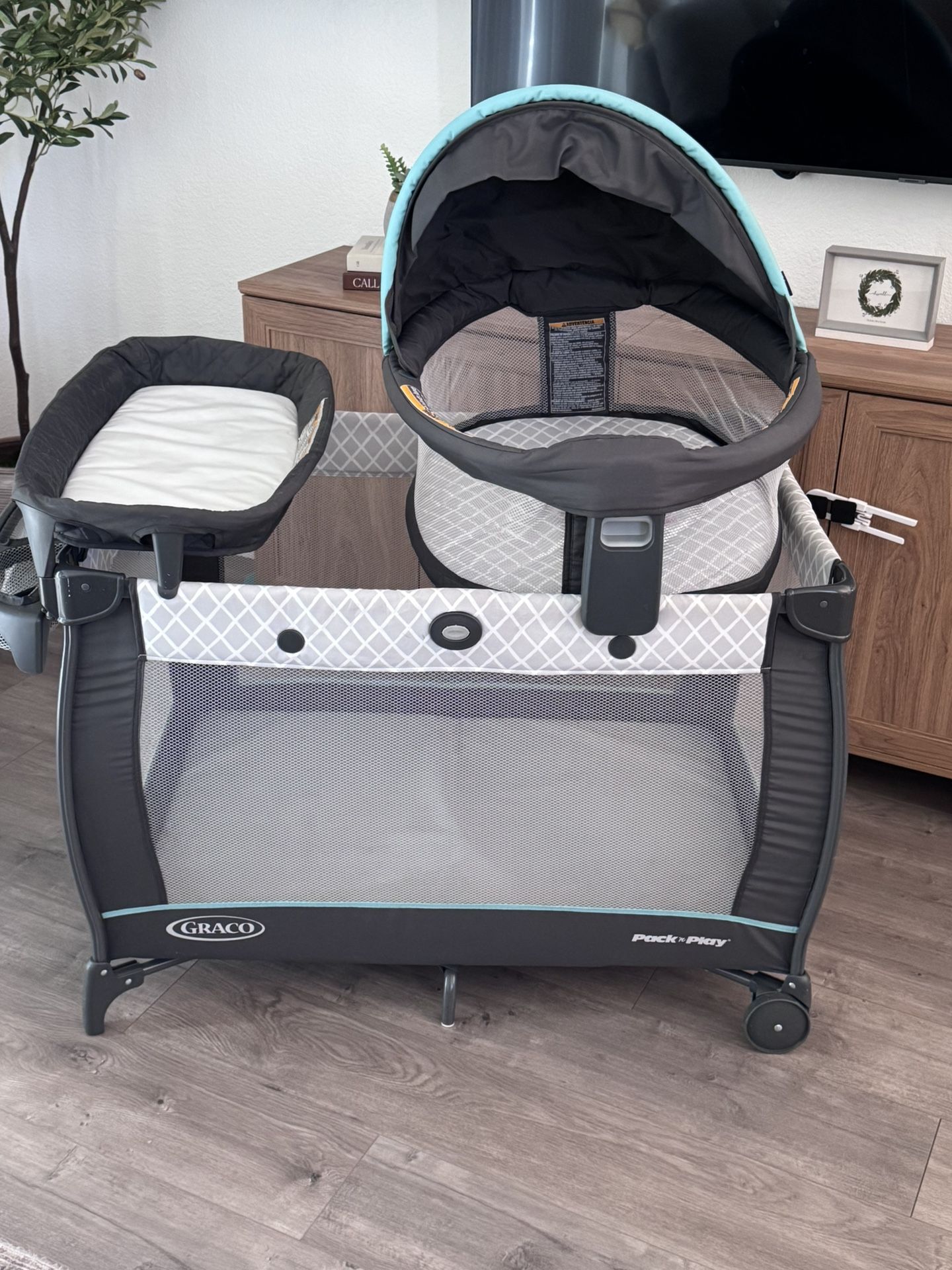 Graco Pack n' Play Travel Dome