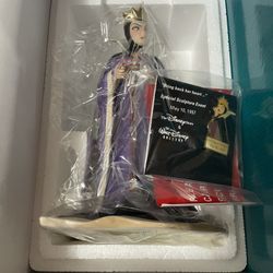 WDCC Walt Disney Classic Collection Bring Back Her Heart