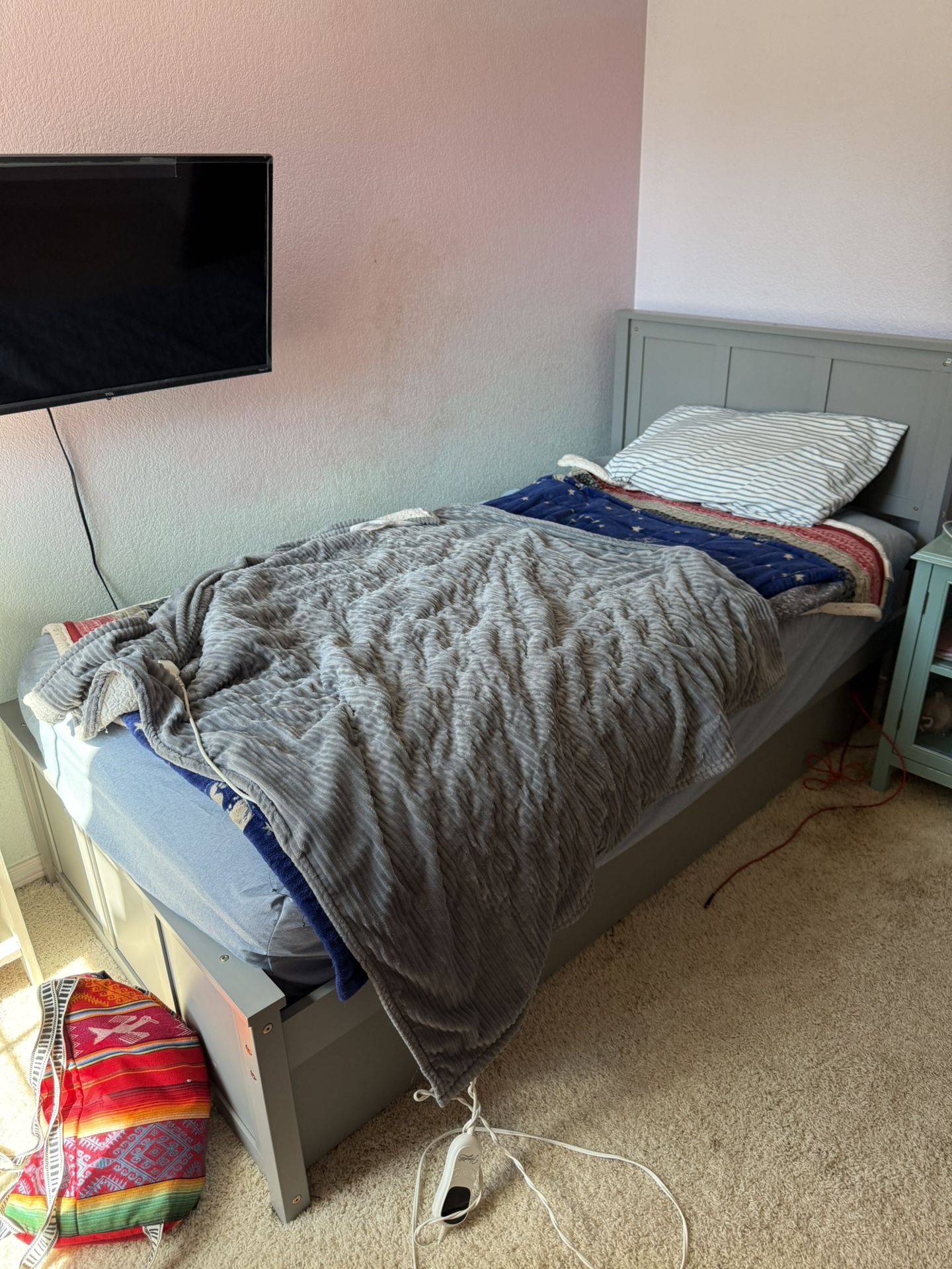 Twin Trundle Bed