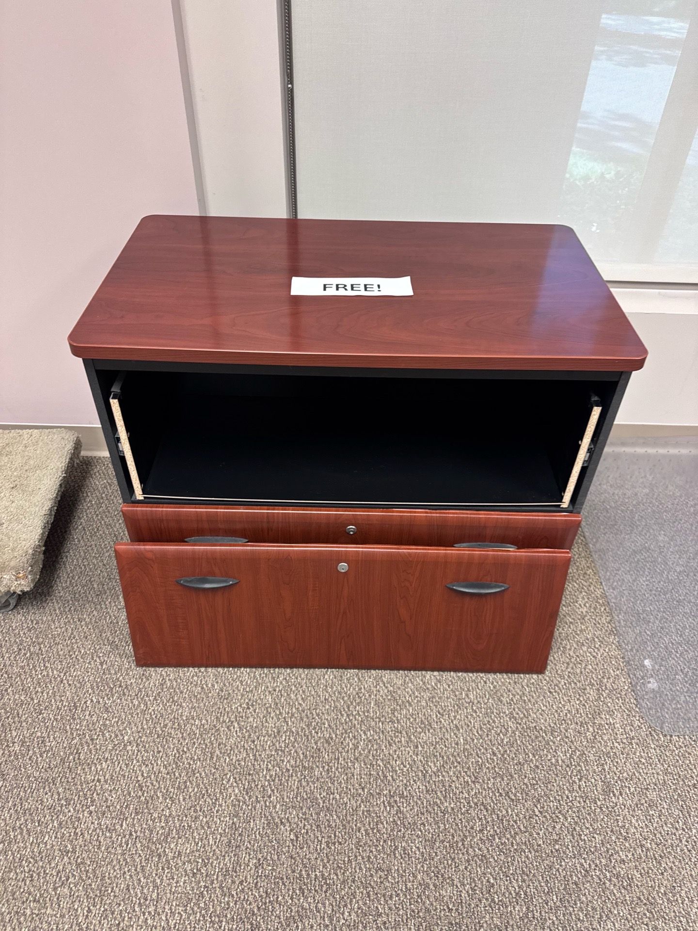 FREE OFFICE FURNITURE