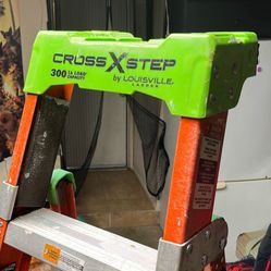 Louisville Ladder Cross Step 6 ft. Fiberglass Leaning Step Ladder (300 Lbs Capacity 