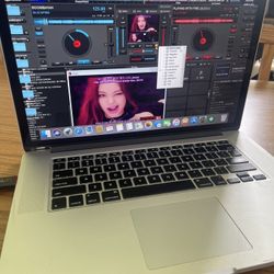 15.6” grande laptop APPLE PRO iCORE 7 16 ram. 500 SSD GIGABYTES  Precio $230 ✅TODOS LOS PROGRAMAS INCLUIDOS 👇👇👇👇👇👇👇👇 ✅VIRTUAL DJ 8 ✅SERATO DJ 