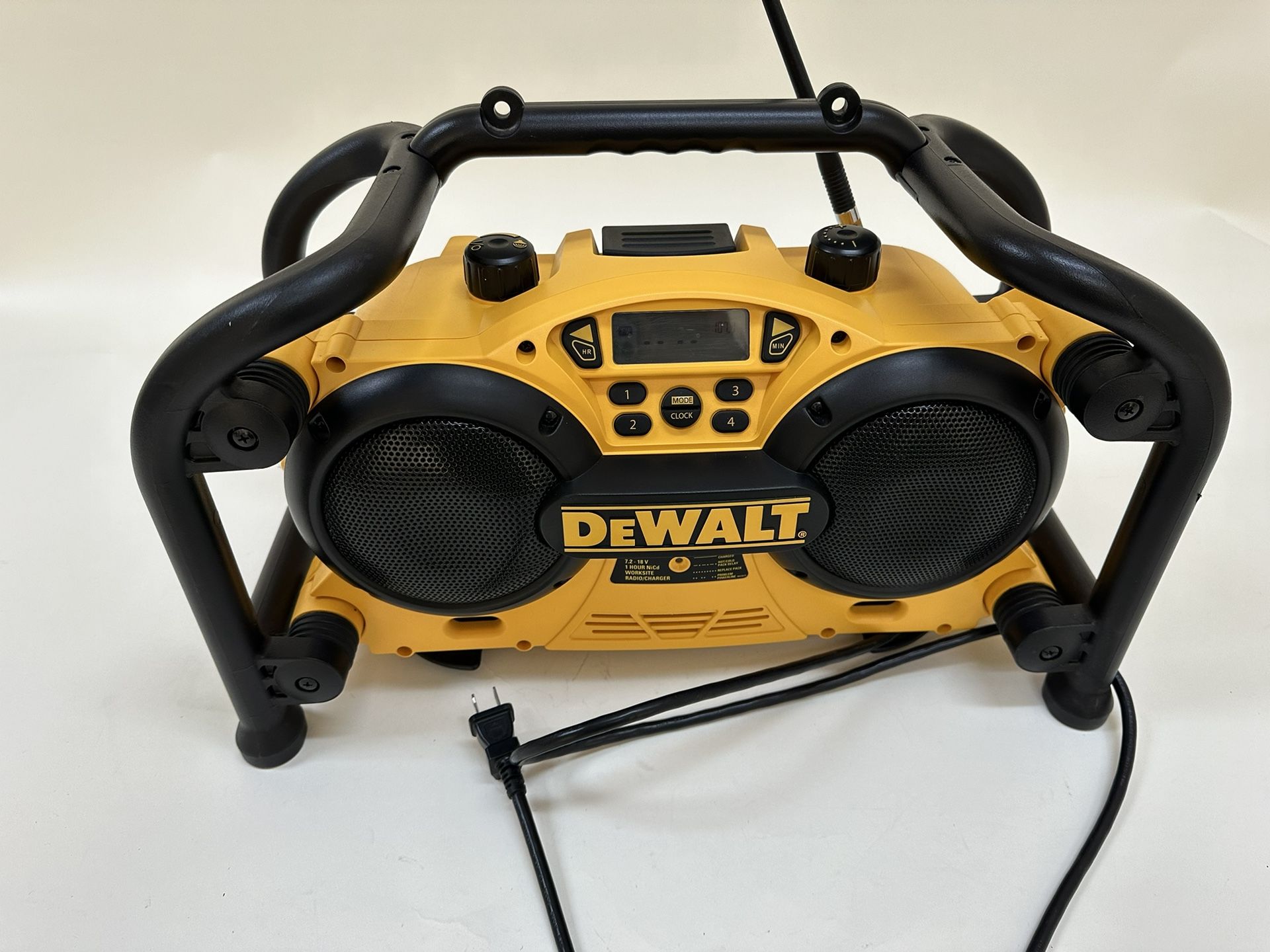 Dewalt DC011 Work Radio