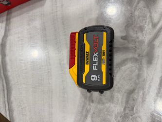 📌DEWALT FLEXVOLT 20V/60V MAX Lithium-Ion 9.0Ah Battery) 👉PRECIO FIRME NO MENOS👉$135 new