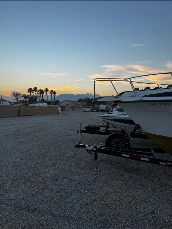 $55 Outdoor Storage Enclosed Cargo Flatbed Trailer Boat Parking Spaces
3 Acres
Gated With Lock & lights
24-7 Access
Double wide Gat. Lots of Room