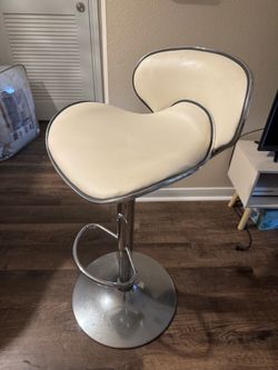 3 piece white leather barstools