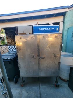 Metal cabinet/storage