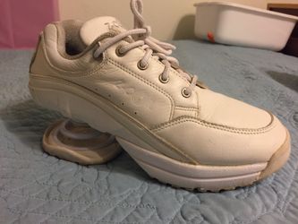 Z coil leather shoes