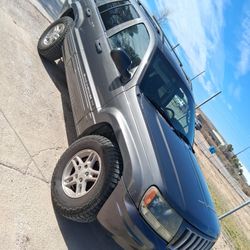 2004 Jeep Cherokee