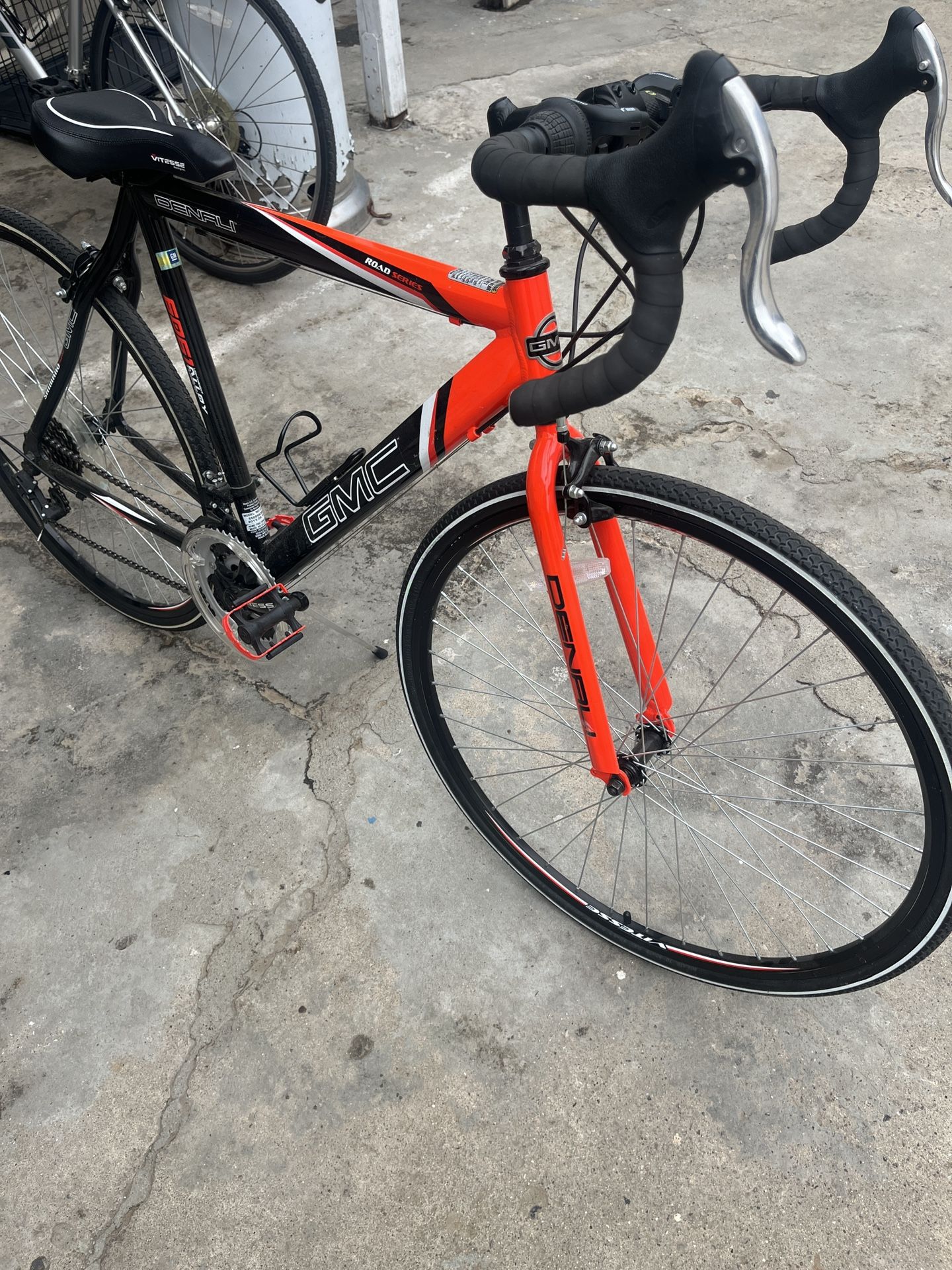  Road Bike