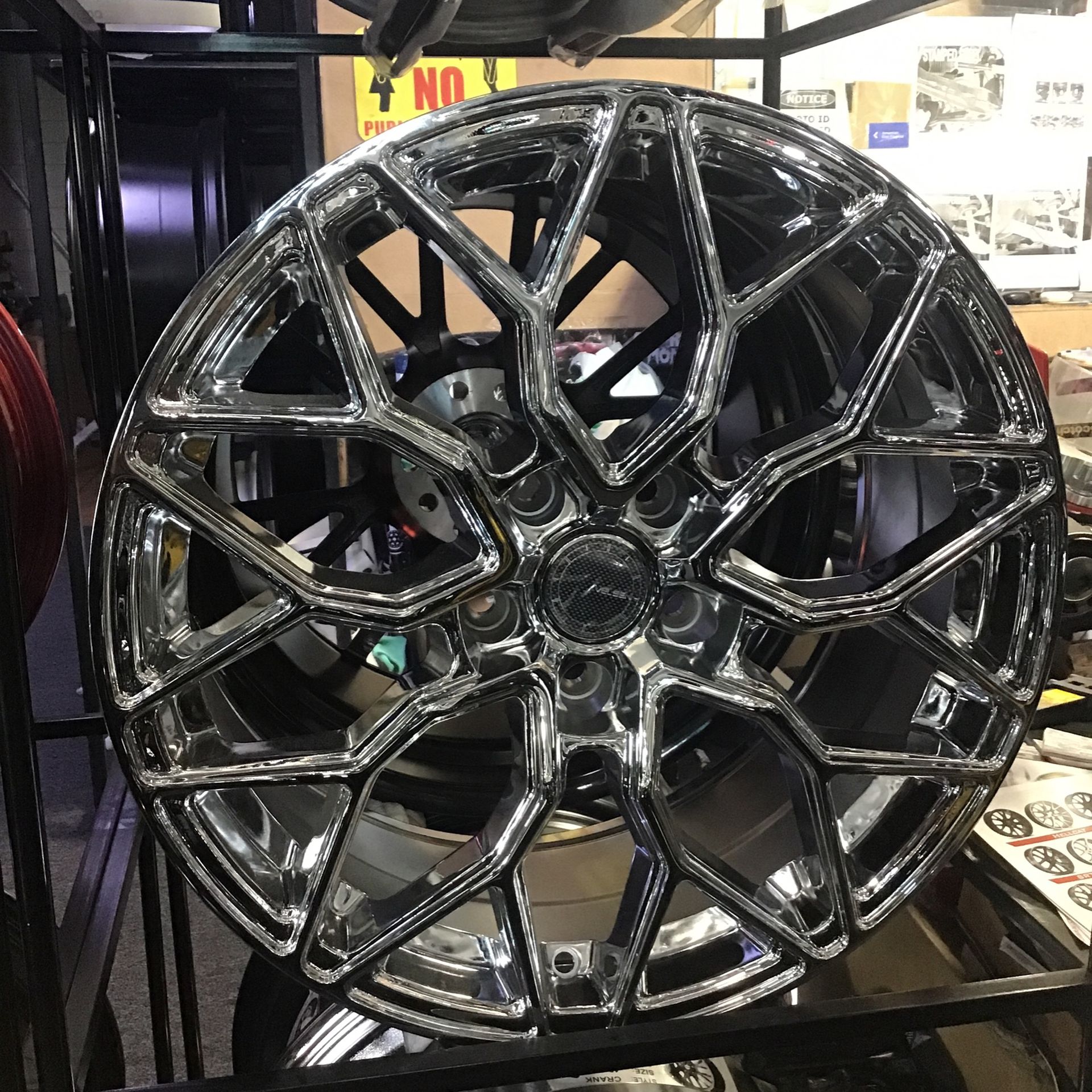 18” Velsen Wheels 609 Chrome