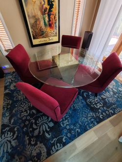 Dining table sat and 4  chairs