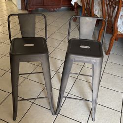 2 Bar Stool