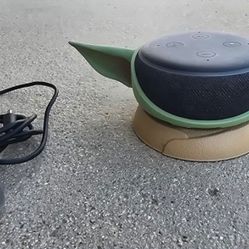 3rd Gen ALEXA ECHO DOT WITH YODA HOLDER