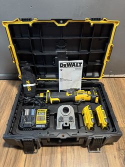 Dewalt 20V MAX Lithium-Ion Cordless Compact Press Tool Kit with (2) 2.0 Ah Batteries, Charger, (2) Press Jaws DEWALT