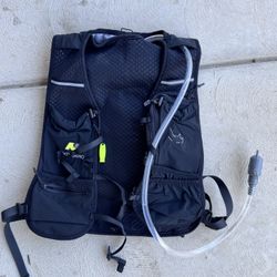 2 RUNNING HYDRATION VEST 