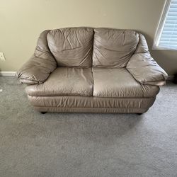 BROWN LEATHER ARMCHAIR • LIKE NEW