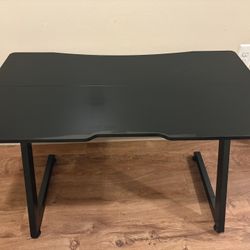 Gaming Desk w/ Carbon Fiber Top – Sturdy – Perfect for Setup