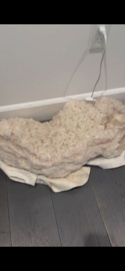 Giant pink halite salt cryatal
