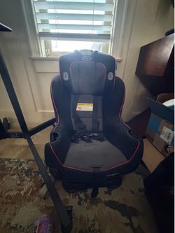 Toddler front facing car seat