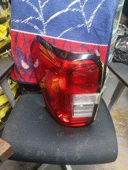 2022-24 Ford Expedition Left Tail Light