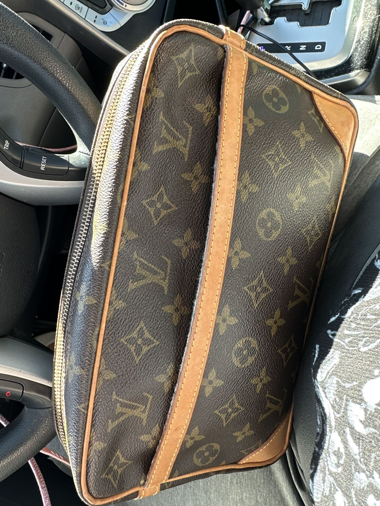Louis Vuitton Clutch